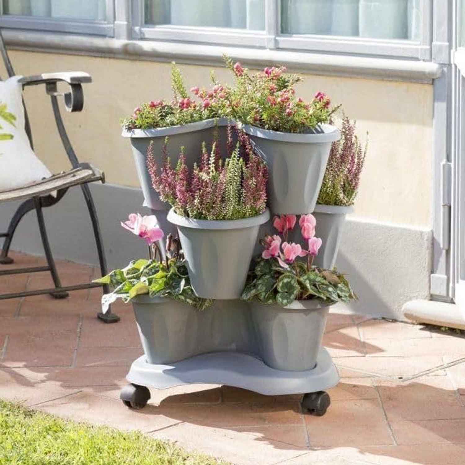 Bama Vaso Trifoglio Grigio con Sottovaso e Ruote Set 3 Pz foto 6